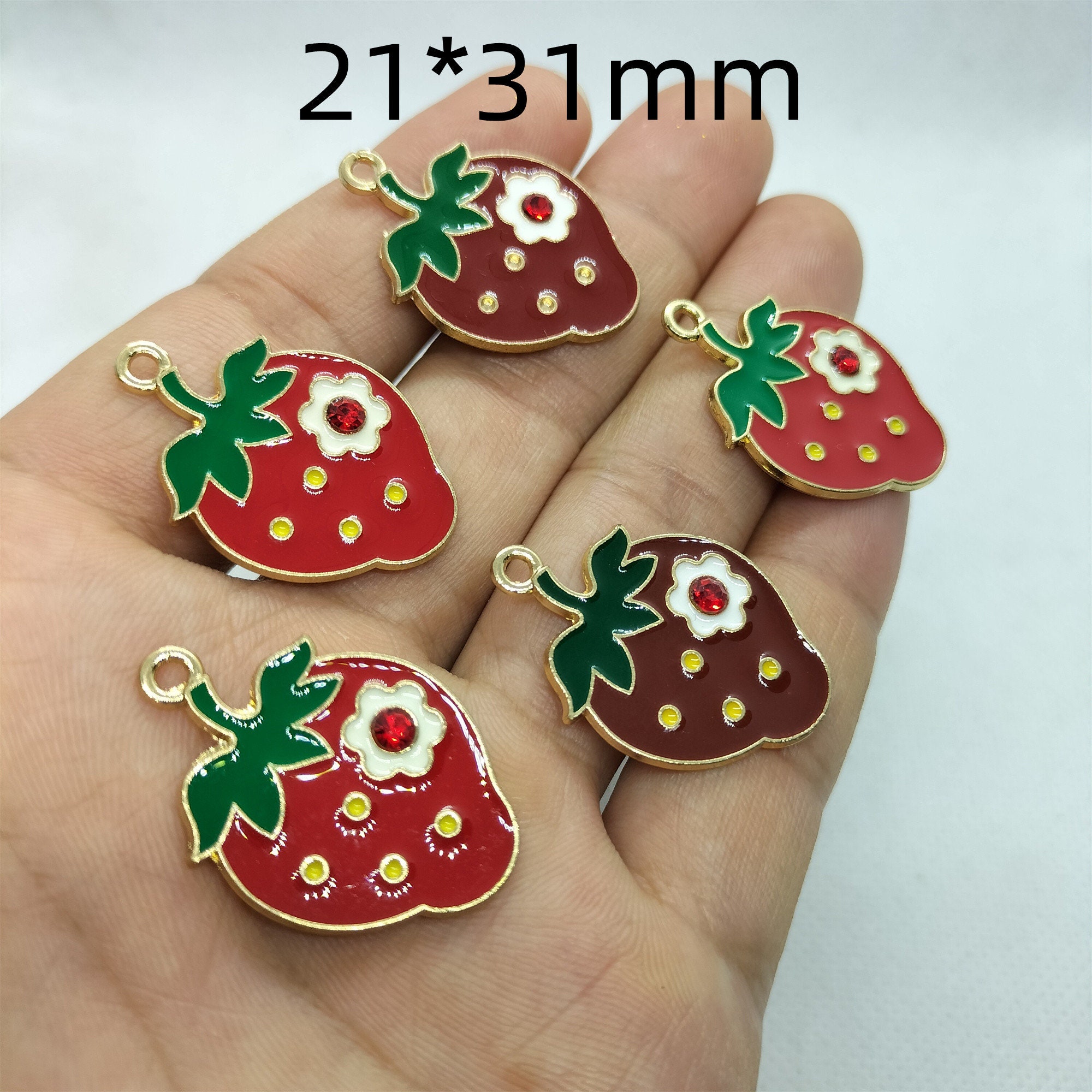 Set 30 Ciondoli Frutta Smaltati SUNNYCLUE: Fragola, Ciliegia, Anguria, Avocado Per Gioielli Fai Da Te, Orecchini E Bracciali, 31x28 Mm - 6