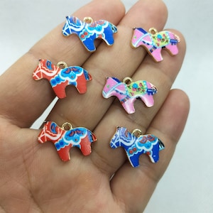 15*22mm Kleurrijke Emaille Paard Charm Cartoon Pinto Charms Hanger voor Armband DIY Oorbel Ketting Sleutelhanger Sieraden Accessoires 10 30 stks