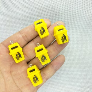 Resin 3D Trash Can Charm Cartoon Imitation Waste Bin  Charms Pendant for DIY Earring Necklace Key Chain Jewelry Making Accessories Material