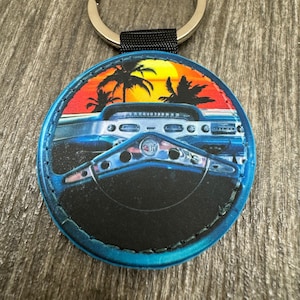 クラシックな 1958 年型シボレー クルーザー キー フォブ、キー チェーン。