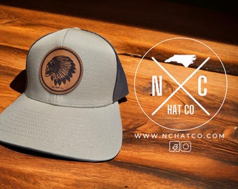 NC Hat Co | Crâne à plumes