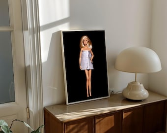 Lustige Mode-Puppe Poster druckbare Glam Girl Wandkunst Y2K digitaler Download Minimalist Chic Dekor Retro Kunstwerk
