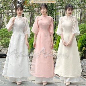 women&#39;s 4-panel modernized ao dai with small floral embroidery-Áo dài cách tân nữ 4 tà thêu hoa nhí Chaang - Pre-made Ao Dai Tet Viet Nam