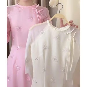 Modern Ao Dai with Embroidered Silk Flowers-Áo Dài Cách Tân Tơ Thêu Hoa Nổi - Ao Dai For Women ,Pre made Ao Dai