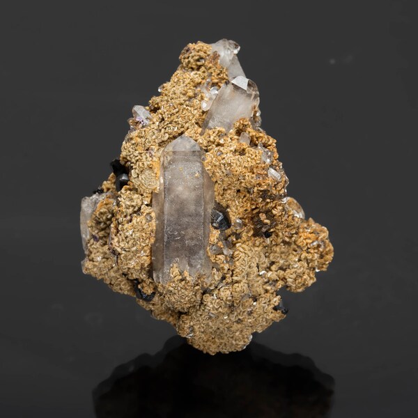 298g Quartz and Cassiterite from Panasqueira Mine, Portugal / L 7.4 × W 5 × H 9.5 (cm)