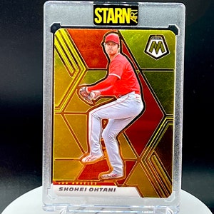 Shohei Ohtani Custom Handcrafted - Peinture acrylique, encre à l&#39;alcool et vinyle doré - Baseball 1/1 Card Art