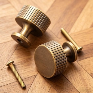 Boutons de tiroir de meuble en laiton antique : poignées de placard de cuisine vintage