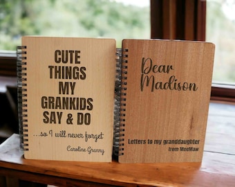 Carnet en bois personnalisé 'Cute Things My Grandkids Say/Dear Petitson' Grandparent Memory Book Legacy Journal Cadeau d'anniversaire pour grand-mère