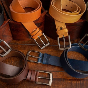 Ceinture en cuir classique personnalisée pour la Saint-Valentin en 6 couleurs, ceinture en cuir avec nom de gravure personnalisé et message secret, cadeau pour lui image 5