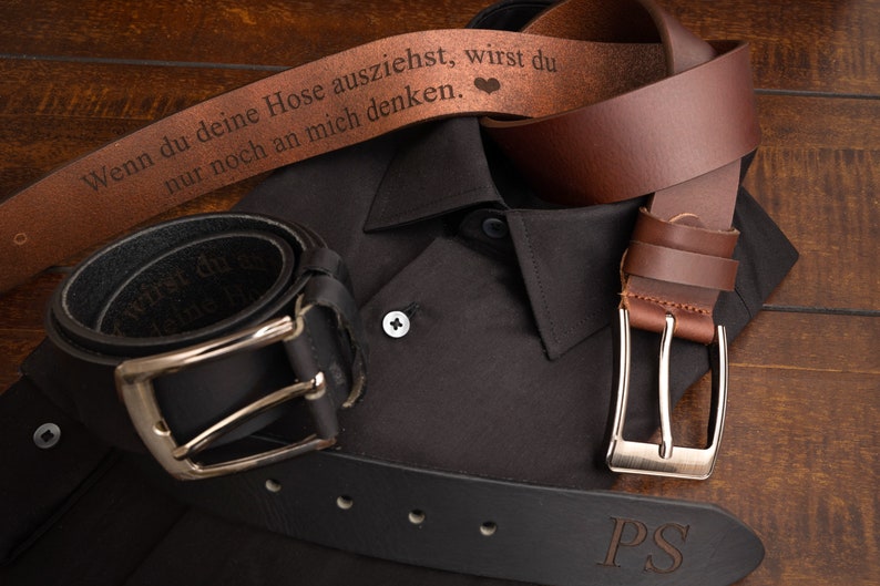 Laser engraved genuine leather belts with single prong buckle. Engravings can be placed both on the inside and the outside of the belt.
Available in 6 different colors. Can be ordered with a laser engraved gift box aswell.