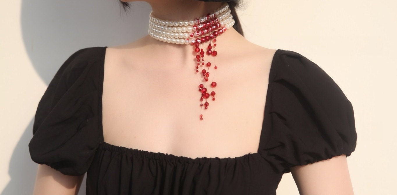 Pearl Choker, Bloody Pearl Necklace, Bloody Choker, Pearl Necklace, Horror Jewellery, Halloween, Gothic, Cosplay, Dress Jewelry