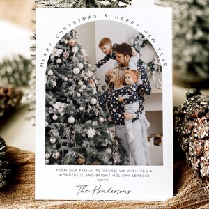 Modello di biglietto di Natale, biglietto di Natale con foto, cartolina postale Boho stampabile, cartolina di Natale con foto modificabile, cartoline fotografiche Arch Family