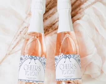 Brautdusche Mini Champagner Etiketten, Vintage Mini Champagner Bevorzugungen, Staubblaues Mini Weinetikett, druckbares Cheers to Love Etiketten