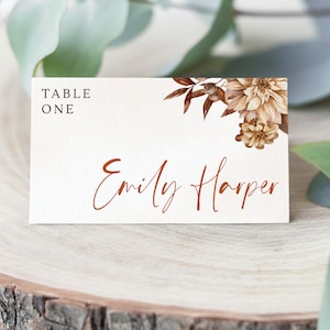 Cartes de nom de table de mariage en terre cuite, modèle de cartes de lieu de nom de mariage d'automne, réglage de lieu de nom orange brûlé imprimable, cartes de nom rustiques