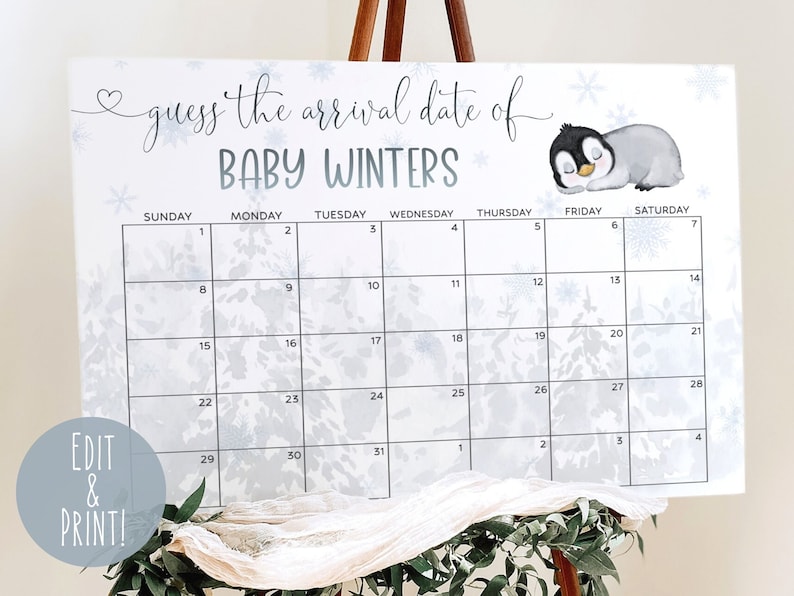 K&ouml;nnte beinhalten: Ein druckbares Babyparty-Spiel mit einem blauen und wei&szlig;en Winterthema. Das Spiel ist ein Kalender mit dem Text "Erraten Sie das Ankunftsdatum von Baby Winters". Eine Pinguin-Illustration befindet sich in der oberen rechten Ecke.