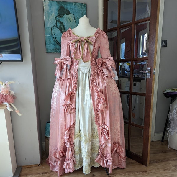 Elegant Georgian Dress in pale pink jacquard satin, ideal Marie Antoinette Ball Gown costume for a Masquerade Ball