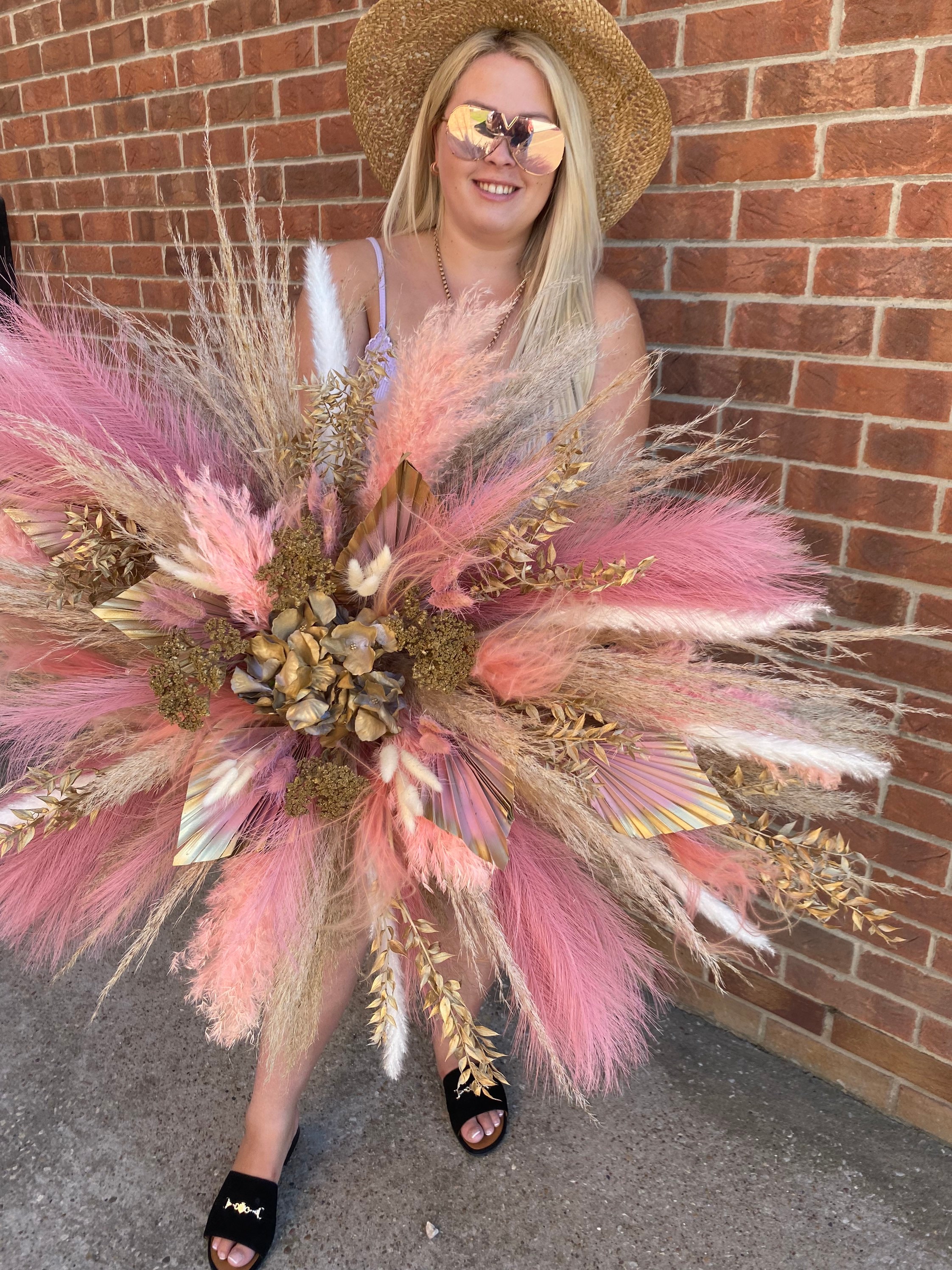 Xxl Pink and Gold Pampas Wall Swag Arch Hoop Salon - Etsy UK