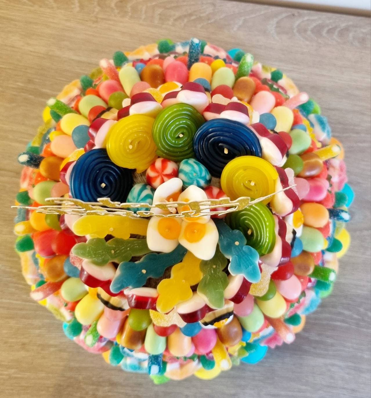 Maxi gâteau de bonbons Anniversaire Garçon 320mm