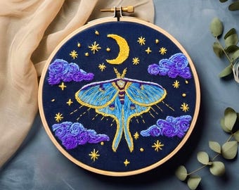 Motif de broderie main Luna Moth | Tutoriel de broderie de papillons lunaires célestes | de Papillon mystique lune et étoiles | Téléchargement instantané PDF