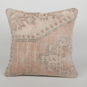 Turkish Kilim Pillow, 18x18 Vintage Kilim Pillow, Bohemian Kilim Pillow, Throw Pillow, Tribal Pillow, Boho Aztec Pillow, Cushion Cover