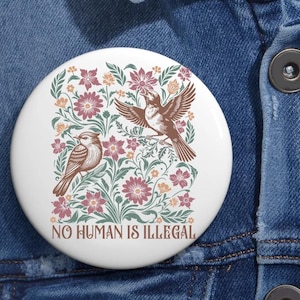 Przypinka Anty Trump No Human Is Illegal w 3 rozmiarach, Przypinka Fck ICE, Koszulka Protect Immigrants, Prawa Człowieka Nie Są Polityczne, Anty Trump, FDT