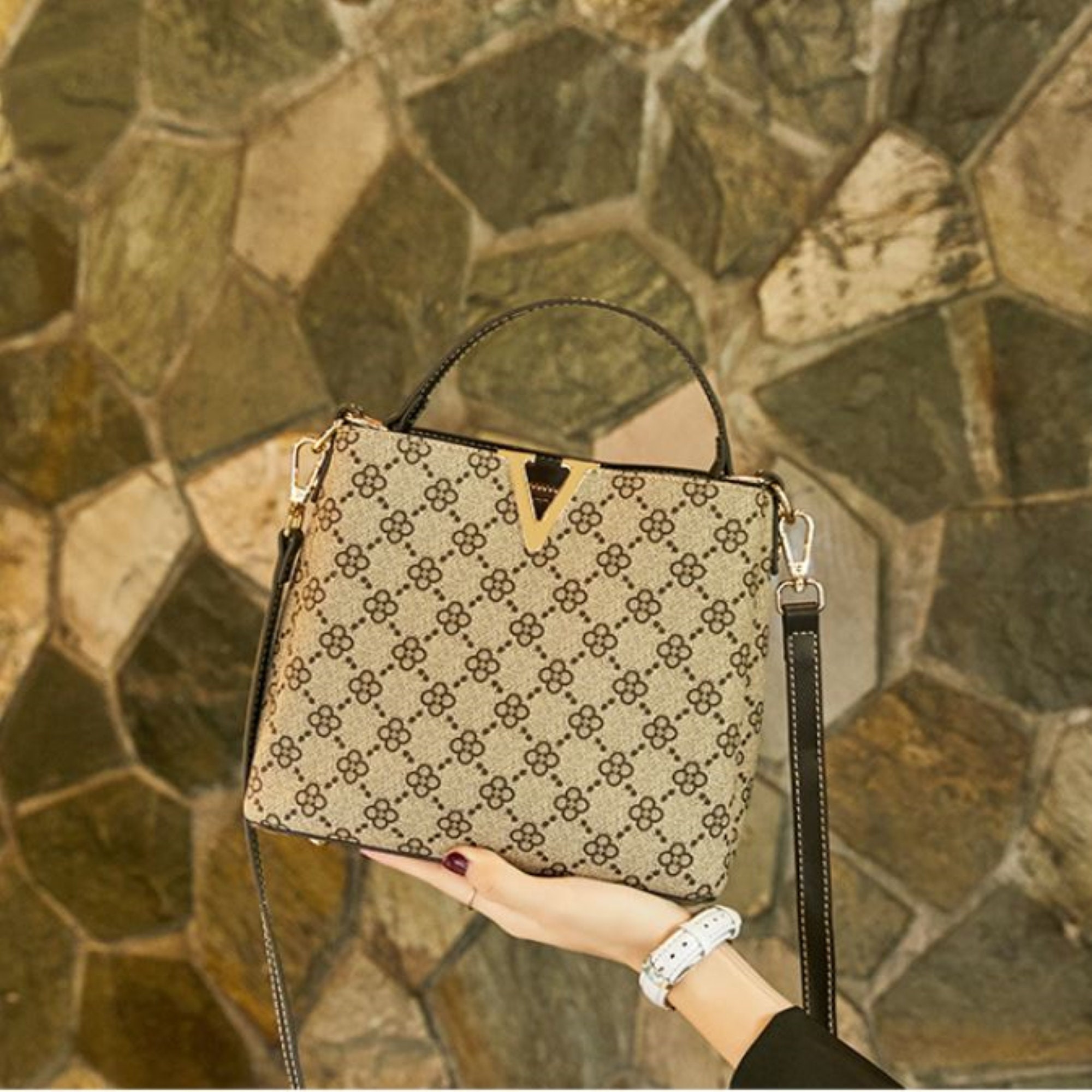 Details more than 75 louis vuitton duplicate bags latest xkldase.edu.vn