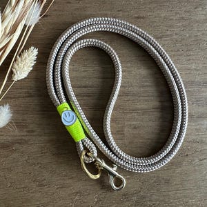 SB-beig-nege-2S | Schlüsselband aus Tau in beige - neon gelb - gold | Ausweisband | Lanyard | personalisiert mit Name möglich