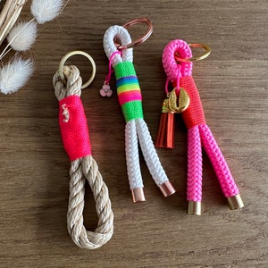 Keychain made of dew * Summer Vibes * | Bag charm | beige - pink - orange - gold - with tassel and shell pendant