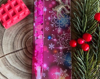 Diamond painting pen made from high quality epoxy resin on the Christmas theme! In fuchsia pink and glitter. Gift idea