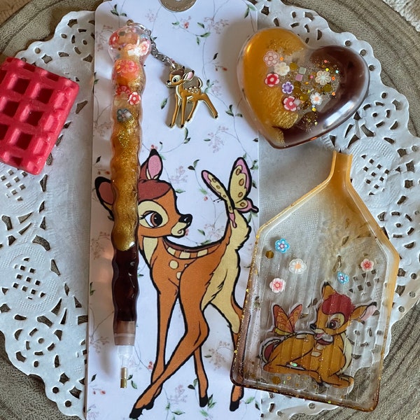 Kit für Diamantmalerei aus Epoxidharz zum Thema Bambi (Tablett, Stift/Stift und Aufbewahrungsbox). Handgemacht!