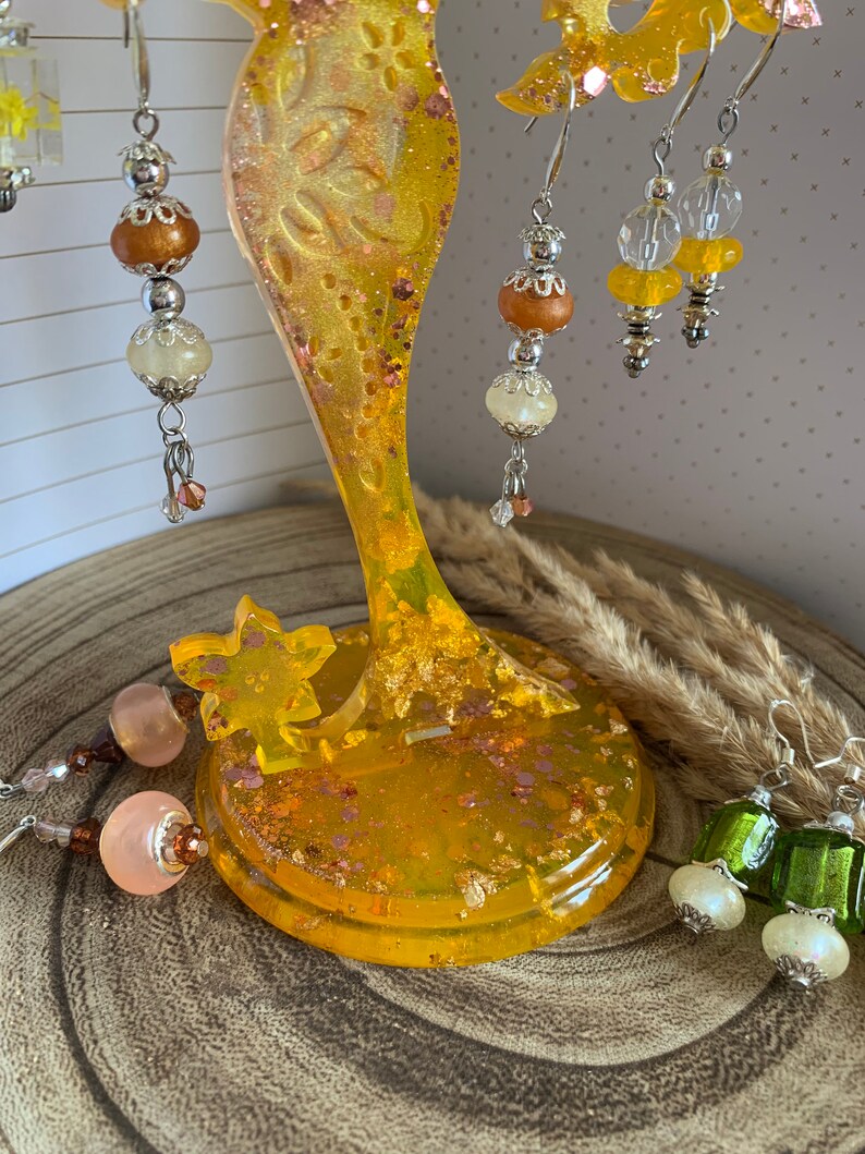 Fairy tree jewelry holder made of yellow epoxy resin and matching sparkling glitter Gift idea. Handmade image 6