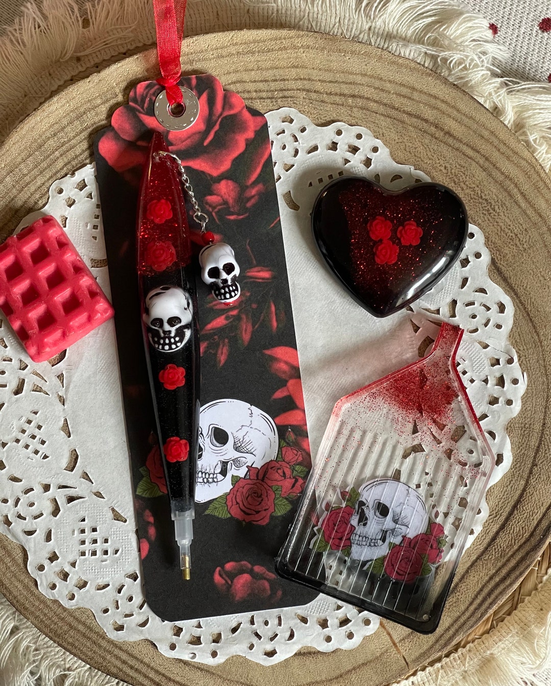 Kit for Diamond Painting Made in Epoxy Resin on the Theme of Red Roses