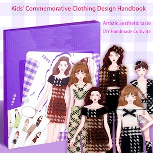 Könnte beinhalten: Ein lila Handbuch mit dem Titel "Kids' Commemorative Clothing Design Handbook" mit Modeillustrationen. Das Cover zeigt eine Frau in einem Kleid. Der Text "Artistic aesthetic taste DIY Handmade Cultivate" ist ebenfalls sichtbar.