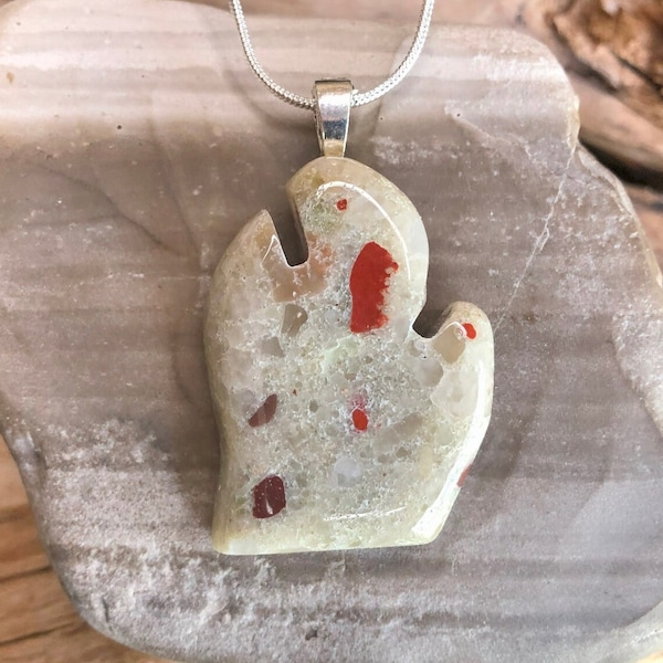 Colorful Michigan-Shaped Pudding Stone Necklace: Captivating Handcrafted Beauty from Lake Huron