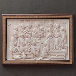 Carved wood icon.Last Supper Heirloom icon.The Eucharist.Easter.The Twelve Apostles.Jesus Christ.The Apostles Peter and John.Catholic Gift
