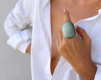 Anillo Samsonite de jaspe verde, ajustable, de latón, joyería artesanal de piedra natural.