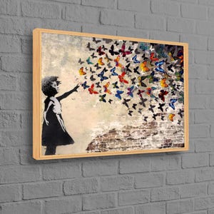 Banksy Mädchen mit Schmetterling gedruckt, Graffiti Leinwand Poster, moderne Leinwand Geschenk, Traum Poster, Baby-Geschenk personalisiert,