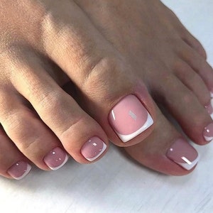 French Tip press on toe nails