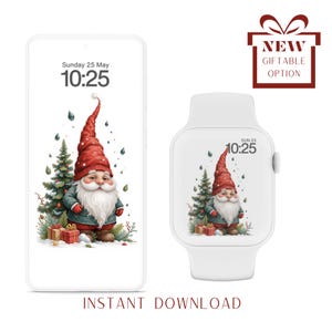 Könnte beinhalten: Ein weißes Telefon und eine Smartwatch mit einem Weihnachtszwerg-Design. Das Telefon-Display zeigt die Zeit 10:25 und das Datum Sonntag, 25. Mai. Das Smartwatch-Display zeigt die Zeit 10:25 und das Datum So 23. Der Zwerg trägt einen roten Hut, eine blaue Jacke und einen weißen Bart. Der Zwerg steht vor einem grünen Weihnachtsbaum.