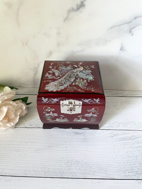 Vintage Jewelry Box, Mother of Pearl, Korean Peaco