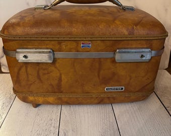 American Tourister, Vintage Train Case, Retro Luggage, Vintage Make Up Case, Vintage Travel Case, Old Fashion Travel Case, Cosmetic Case