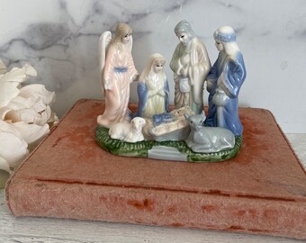Vintage Nativity Set, Pastel Color Nativity, Porcelain Nativity, Vintage Christmas, Christmas Mantle, Religious Decor,