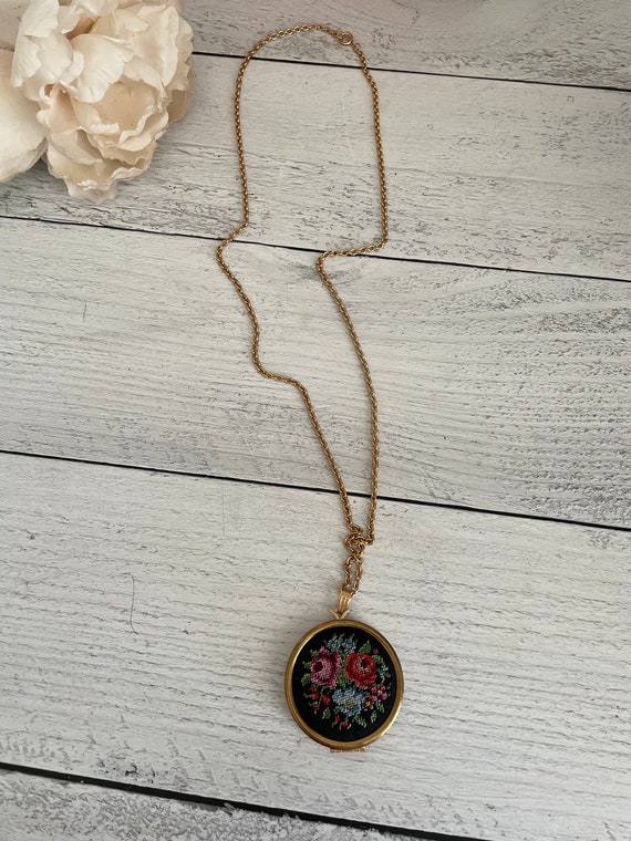 Vintage Locket Necklace, Hand Embroidered locket, 