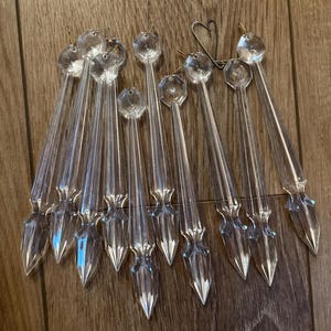 vintage plastic teardrop prisms, plastic crystal spears, prism icicles