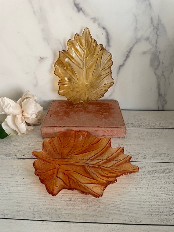 Leaf dish, Leaf Glass Decor, Fall Decor, Fall Glas