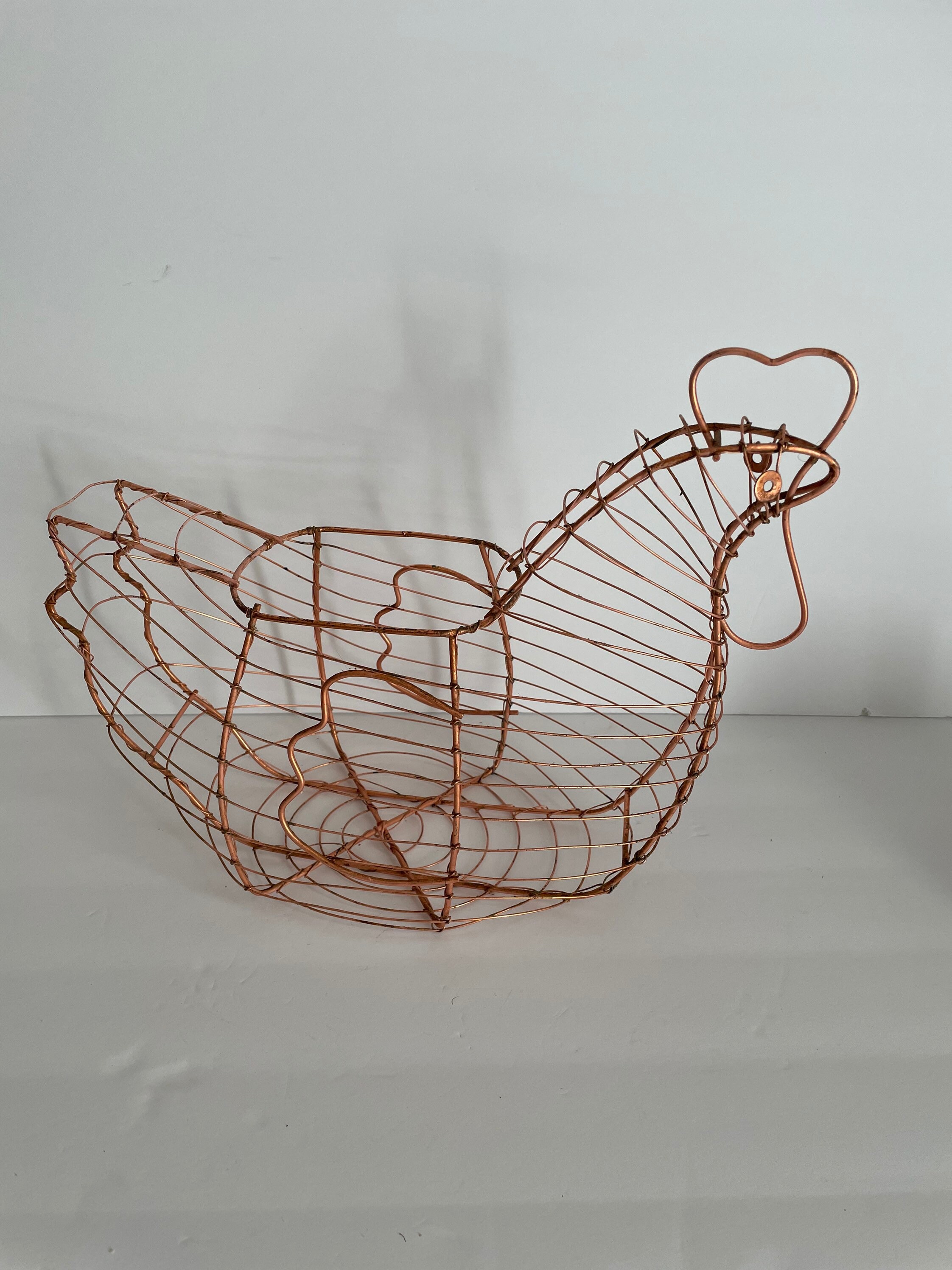 Vintage Egg Basket Hen Chicken Metal Wire Farmhouse Kitchen Decor