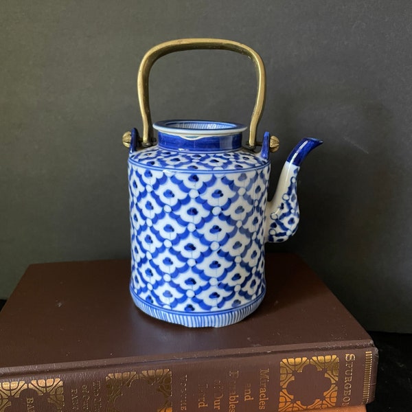 Vintage Teapot, Blue Delft Teapot, Ceramic Teapot, Chinese Teapot, Porcelain Teapot, Blue and White Pot, Hexagon Teapot,