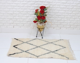 Small Moroccan Rug Vintage Moroccan Rug Boujaad Rug Handmade Rug Berber Rug Moroccan Wool Rug Bohemian Rug 105 x 65 cm - 3.4 x 2.1 ft