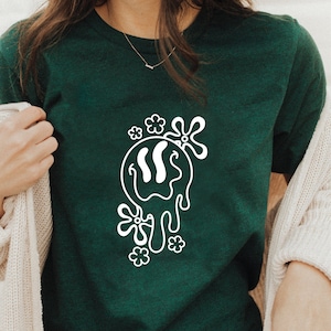 Melting Smiley Face Graphic Tee - Trendy Unisex Shirt