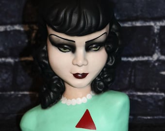 Dr. Frank-N-Furter Lab Look Pin Up Bust